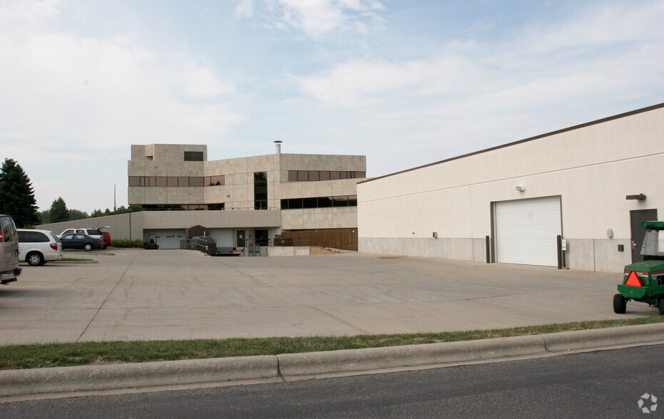 More Photos Of 302 N Walbridge Ave, Madison Office For Sale