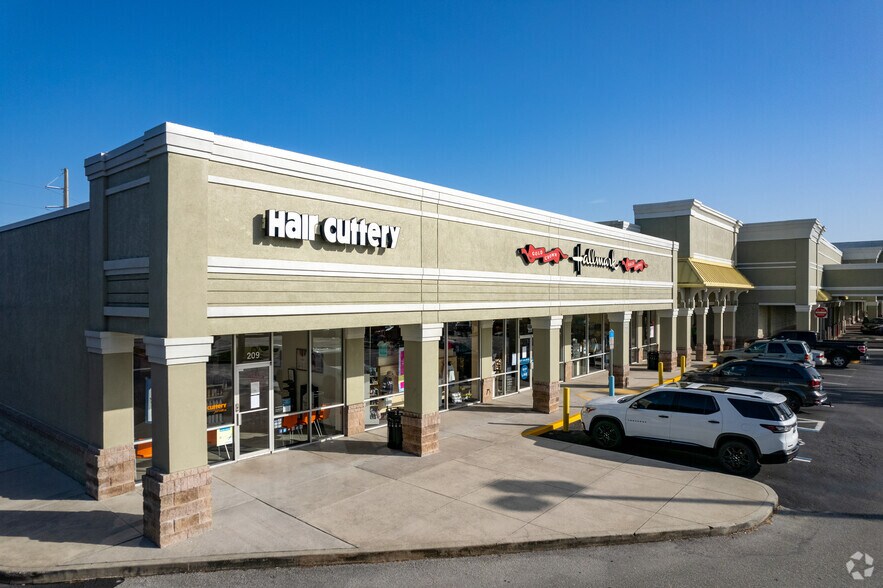 More Photos Of 125 E Merritt Island Cswy, Merritt Island Unknown For Lease