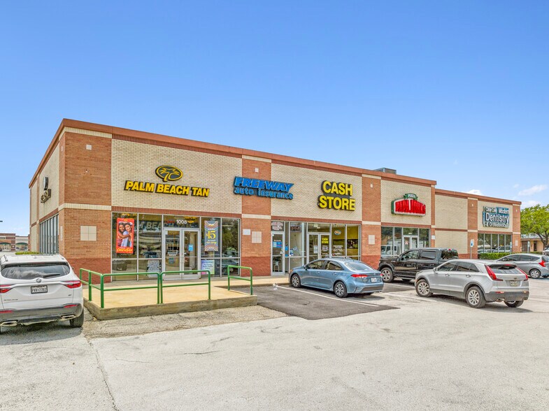 More Photos Of 16811 El Camino Real, Houston Unknown For Lease