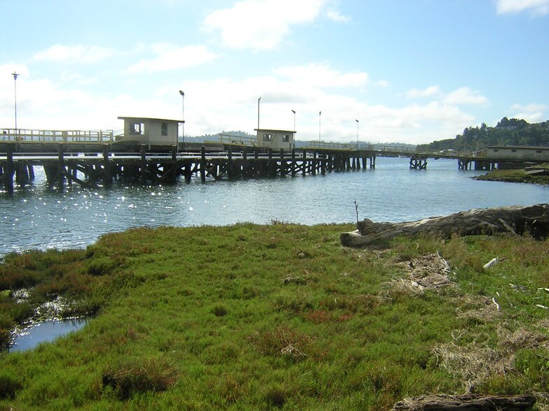 Primary Photo Of 2250 N Bayshore Dr, Coos Bay Marina For Sale