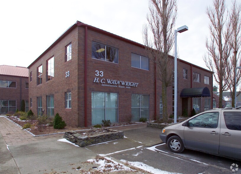 More Photos Of 33 Bassett Ln, Hyannis Medical For Sale