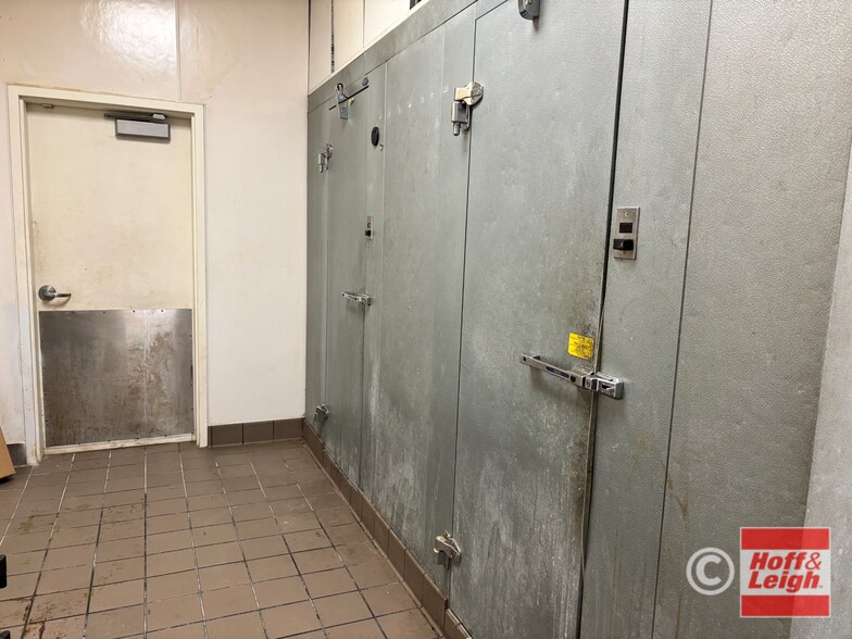 More Photos Of 1938 Euclid Ave, Cleveland Restaurant For Lease