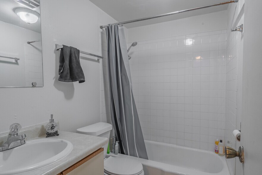 More Photos Of 2036 Canyon Blvd, Boulder Apartments For Sale