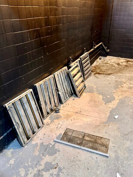 More Photos Of 1032 1st St, Pomona General Retail For Sale