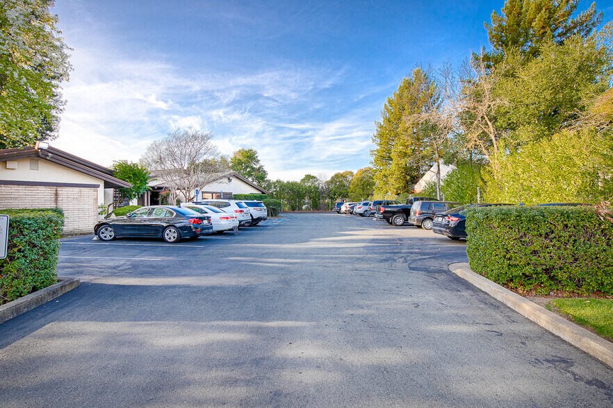 More Photos Of 4655 Hoen Ave, Santa Rosa Medical For Sale