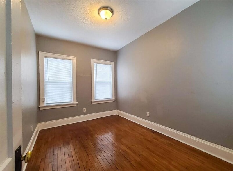 More Photos Of 9222 Madison Ave, Cleveland Apartments For Sale