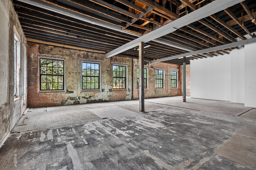More Photos Of 2517 Bull St, Savannah Storefront Retail Office For Lease