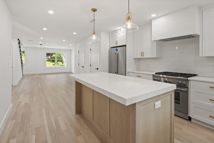 More Photos Of 26 Homestead Ln, Greenwich Apartments For Sale