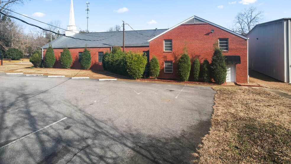 More Photos Of 2117 Church St, Cottondale Religious Facility For Sale