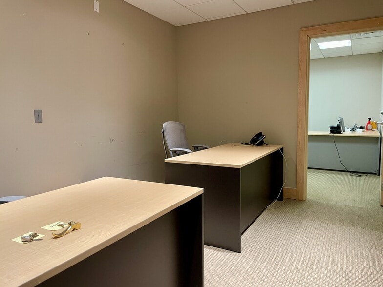 More Photos Of 90 Grove St, Ridgefield Medical For Sale