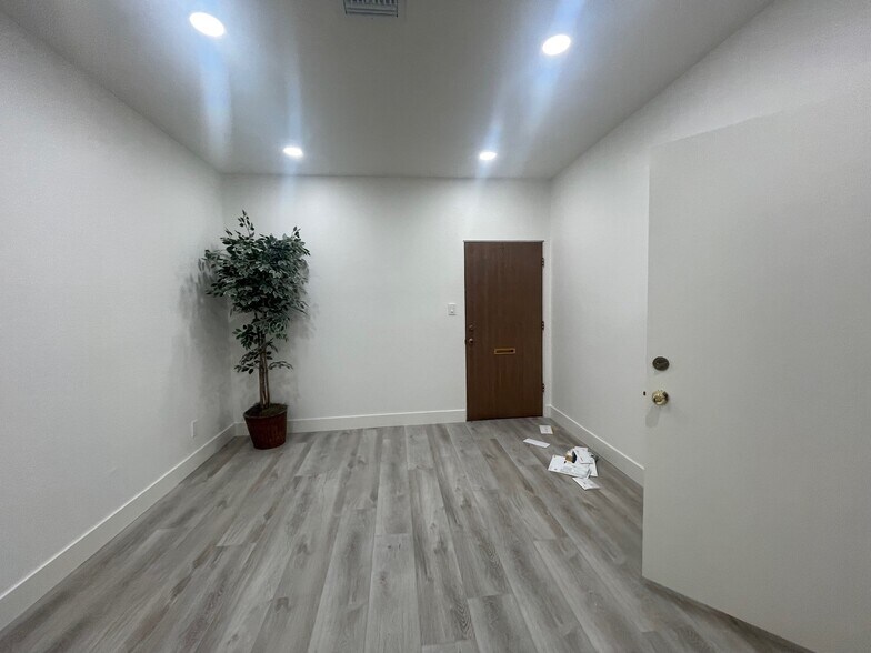 More Photos Of 1237 S Euclid St, Anaheim Office For Sale