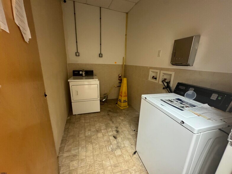 More Photos Of 3201 Atlantic Ave, Atlantic City Apartments For Sale