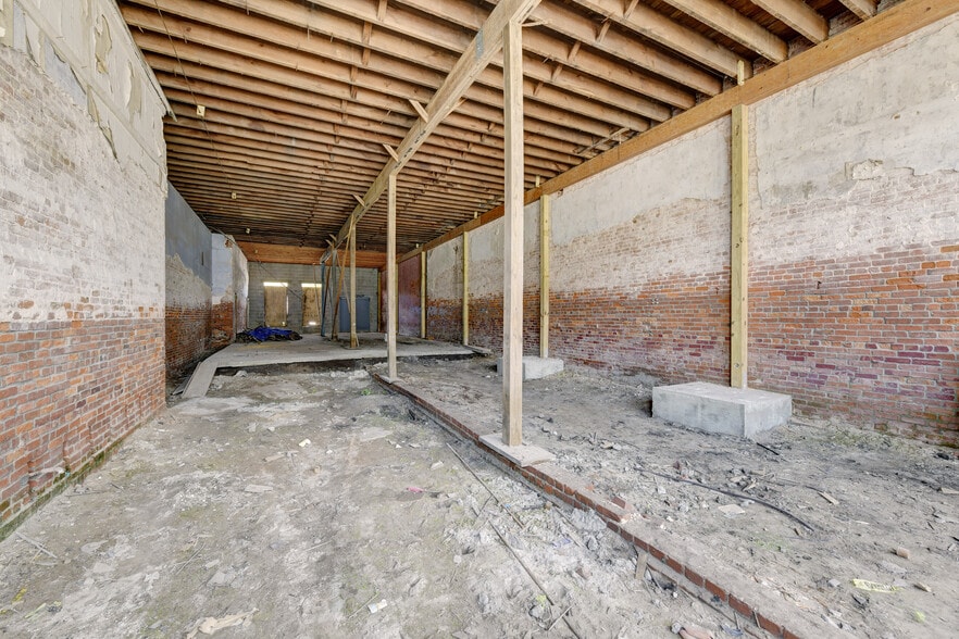 More Photos Of 1317 Newcastle St, Brunswick Storefront For Sale