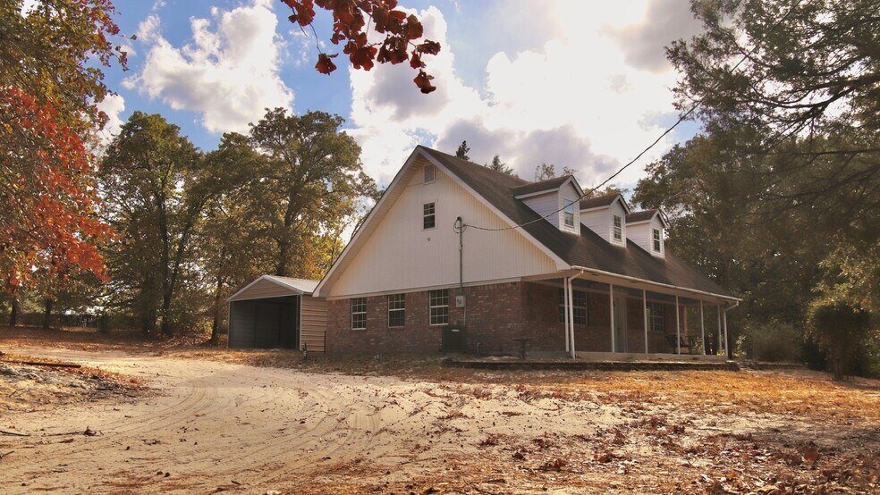 More Photos Of 645 NW 564 loop, Mineola Auto Repair For Lease