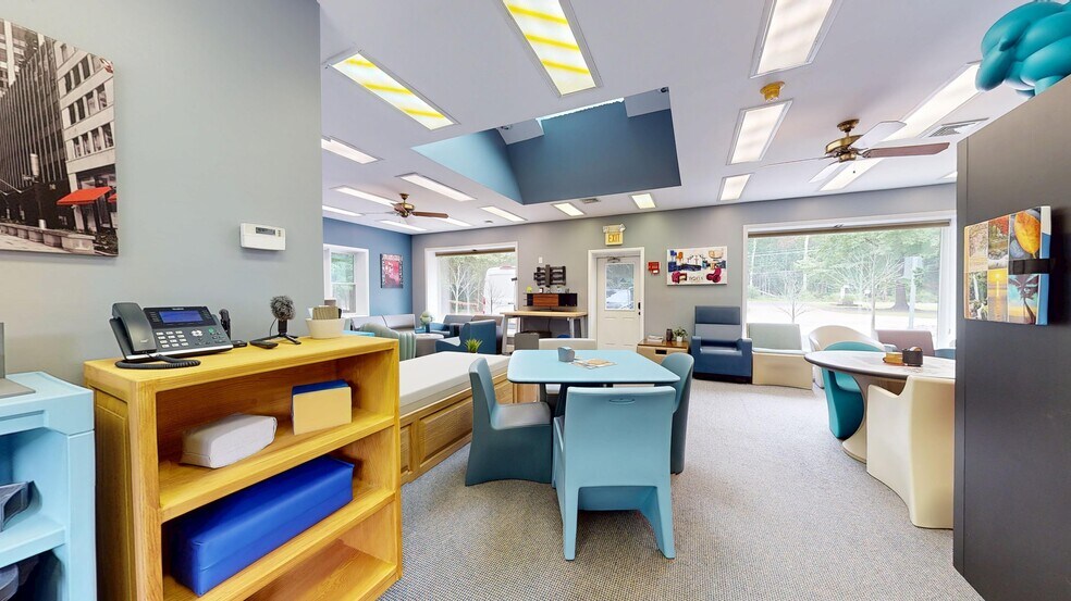 More Photos Of 172 Tuckerton Rd, Medford Office For Sale