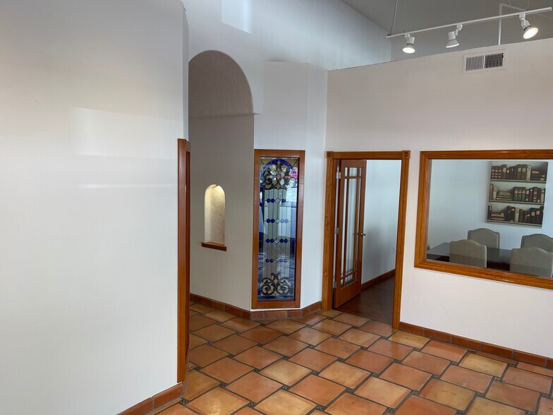 More Photos Of 2030 N Pacific Ave, Santa Cruz Apartments For Sale