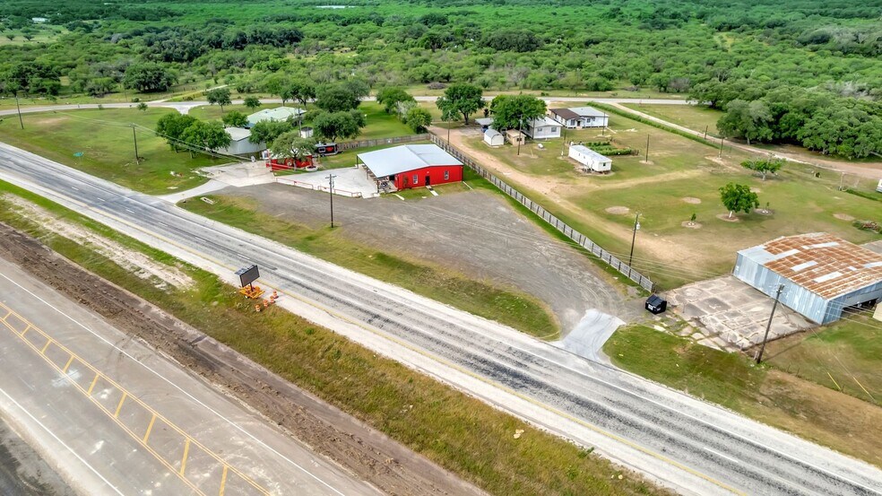 More Photos Of 23404 NW Zac Lentz Pky, Victoria General Retail For Sale