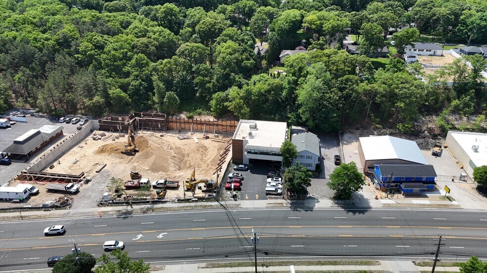 More Photos Of 1038 West Jericho Tpke, Smithtown Office For Sale