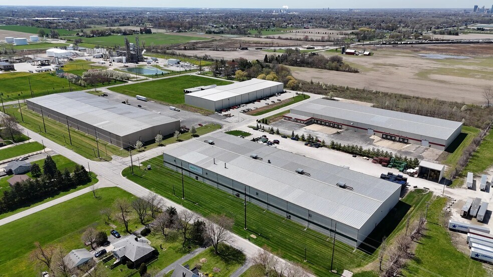 More Photos Of 4070 Spartan Dr, Oregon Warehouse For Lease