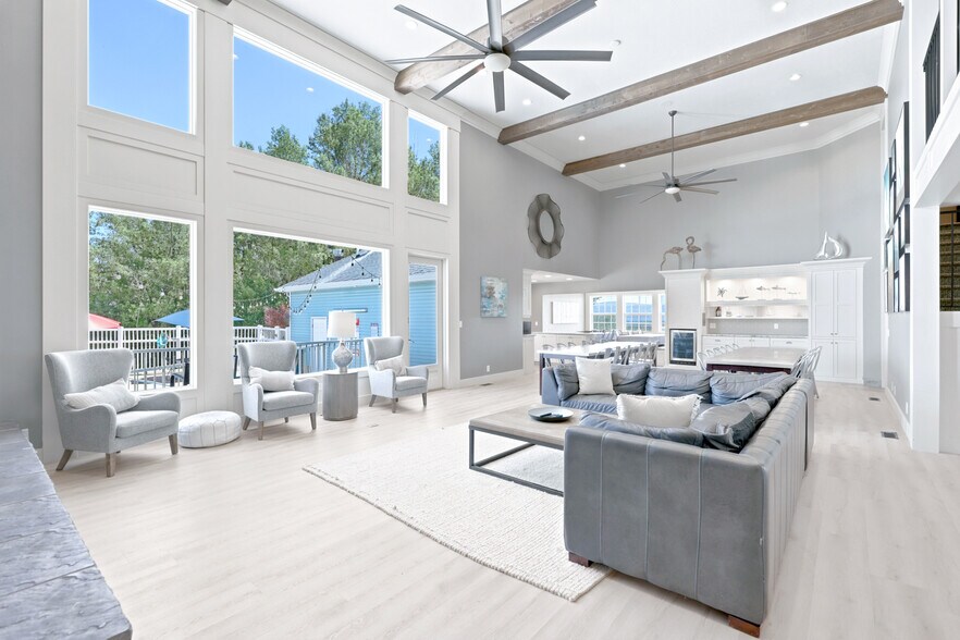 More Photos Of 40 Christa Circle cir, Garden City Specialty For Sale