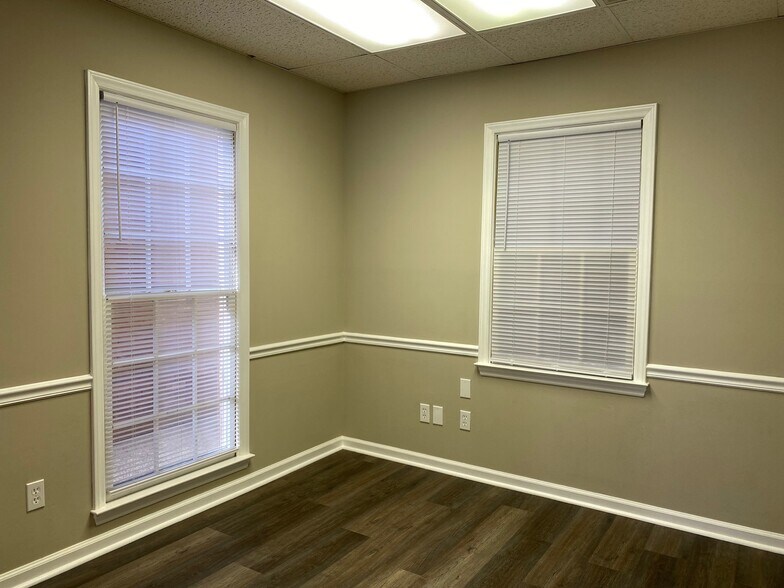 More Photos Of 825 Majestic Ct, Gastonia Medical For Lease