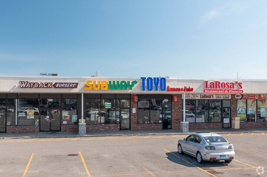 More Photos Of 490-520 Hempstead Tpke, West Hempstead Storefront For Lease