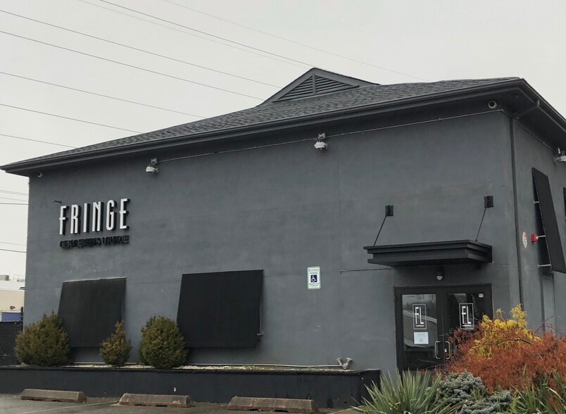 Primary Photo Of 4 John St, Morristown Bar For Lease