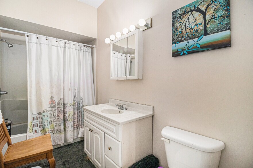 More Photos Of 107 E Main St, Deshler Storefront Retail Residential For Sale