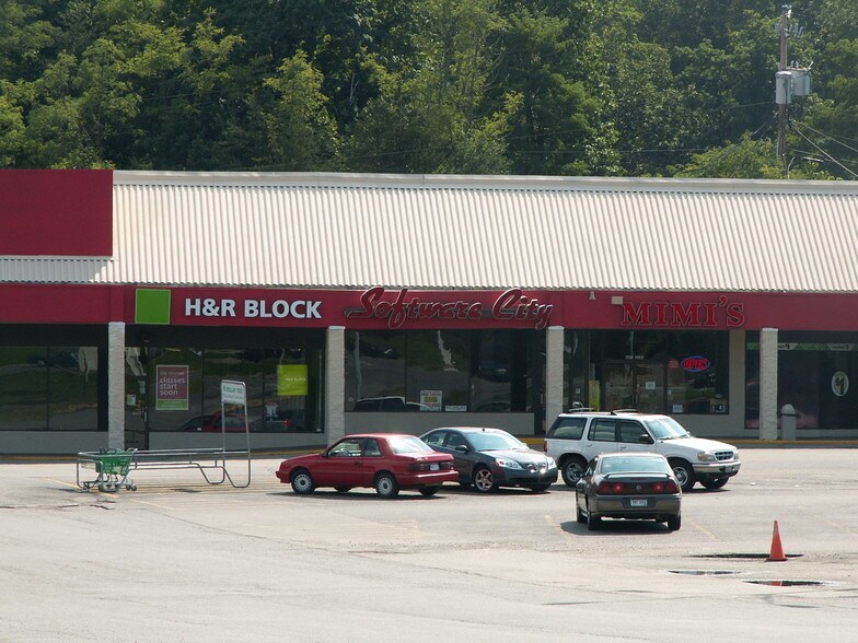 More Photos Of 5636 US Route 60, Huntington Unknown For Lease