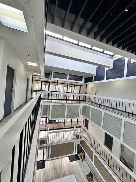 More Photos Of 4319 Covington Hwy, Decatur Medical For Lease