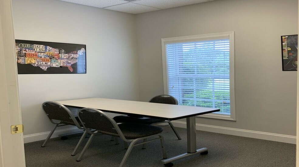 More Photos Of 4729 Peachtree Industrial Blvd, Berkeley Lake Medical For Lease