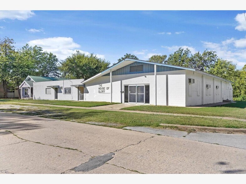 Primary Photo Of 2024 N Maplewood Ave, Tulsa Religious Facility For Sale