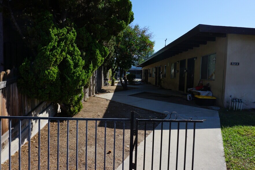 More Photos Of 7612 Newlin Ave, Whittier Apartments For Sale