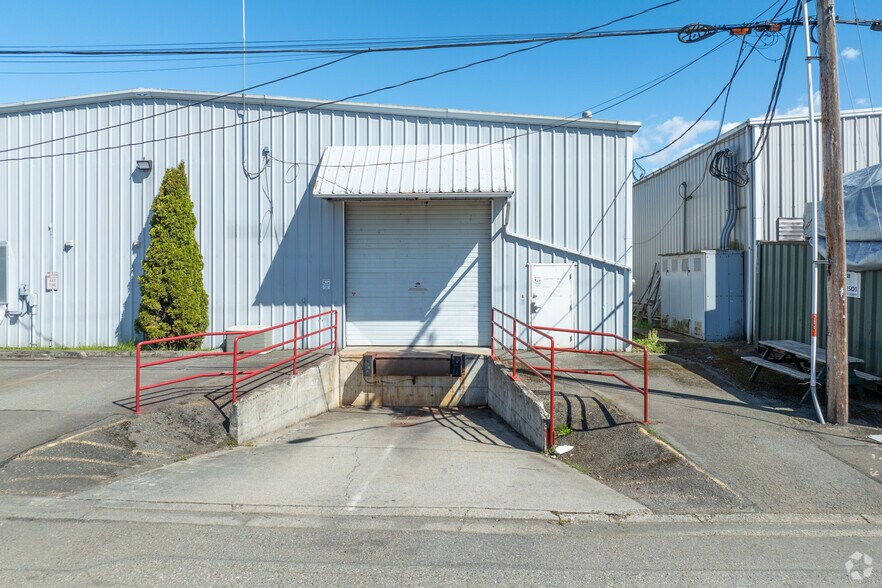 More Photos Of 5625 48th Dr NE, Marysville Manufacturing For Sale