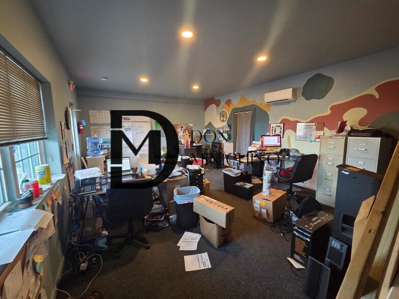 More Photos Of 72 Airport Dr, Wappingers Falls Light Manufacturing For Sale