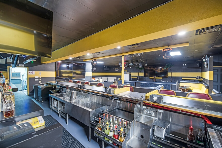 More Photos Of 4465 E Sahara Ave, Las Vegas Bar For Sale