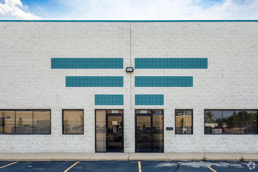 More Photos Of 9685 Harrison Rd, Romulus Warehouse For Lease