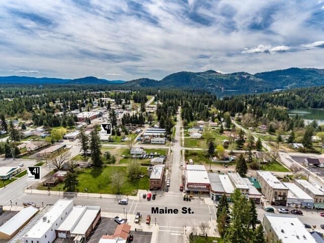 More Photos Of 6210 W Maine St, Spirit Lake Freestanding For Sale