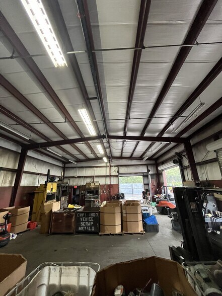More Photos Of 181 James St, Venice Warehouse For Sale