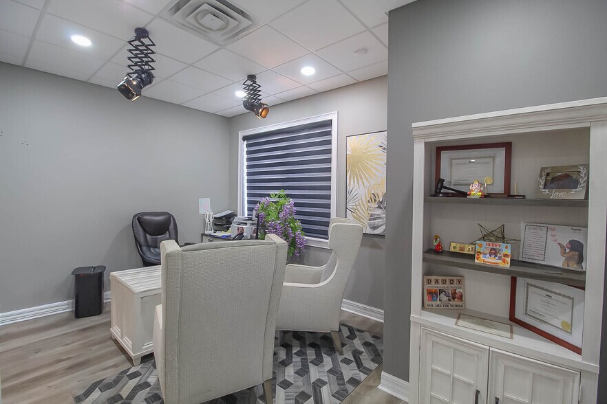 More Photos Of 17827 Murdock Cir, Port Charlotte Office For Sale