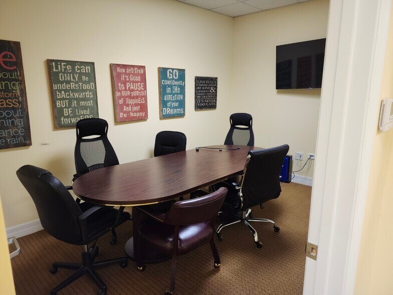 More Photos Of 3760 W Eau Gallie Blvd, Melbourne Unknown For Lease