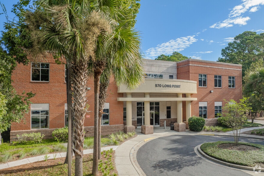 More Photos Of 570 Long Point Rd, Mount Pleasant Medical For Lease