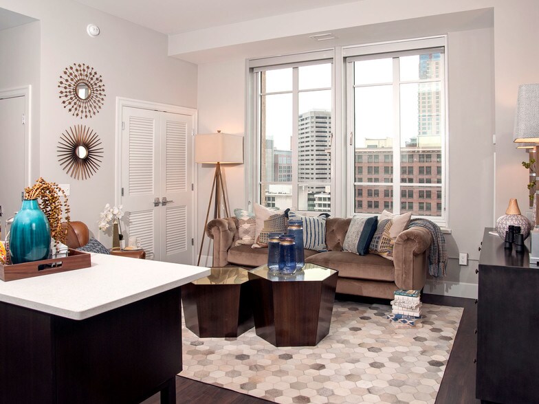 More Photos Of 180 Kellogg Blvd E, Saint Paul Apartments For Lease