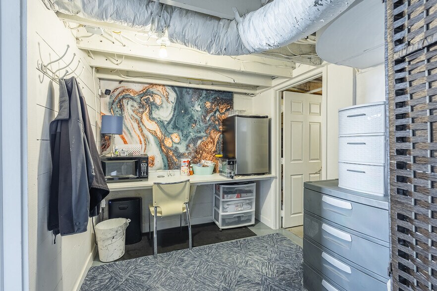 More Photos Of 1123 Blaine St, Caldwell Office For Sale