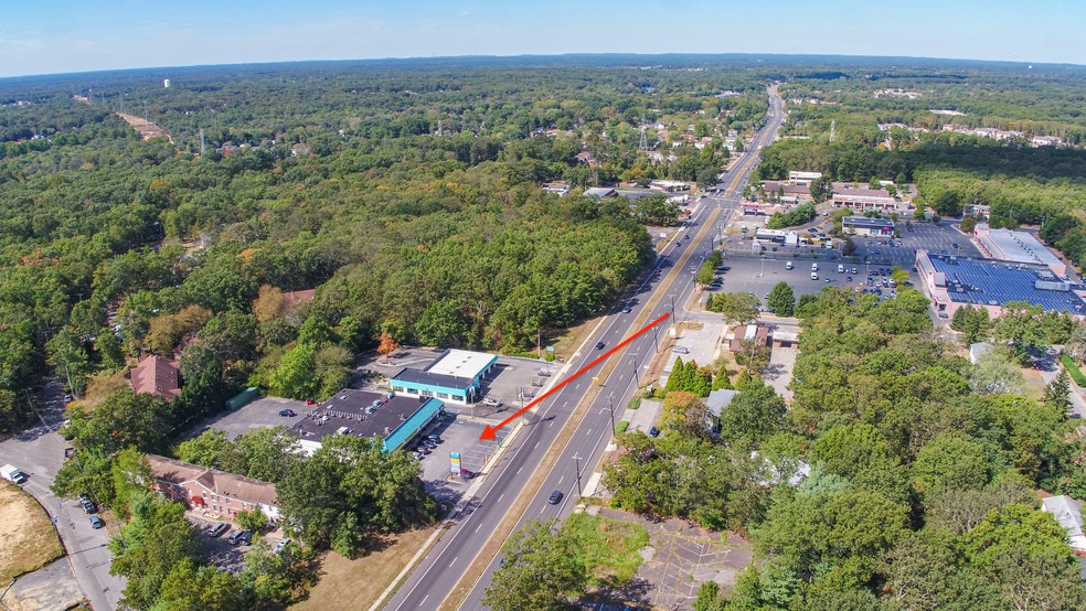 More Photos Of 1880 W County Line Rd, Lakewood Storefront For Sale