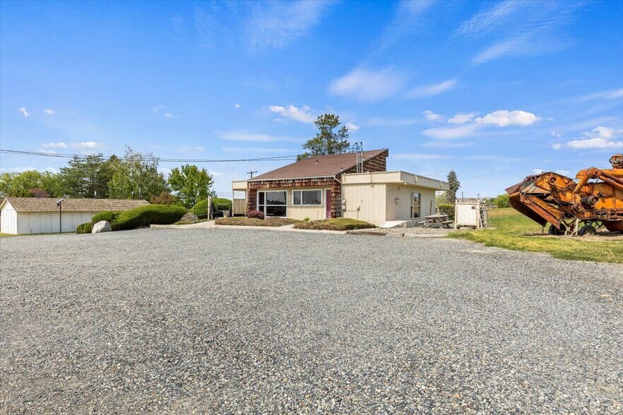 More Photos Of 781 Roza Dr, Zillah Healthcare For Sale