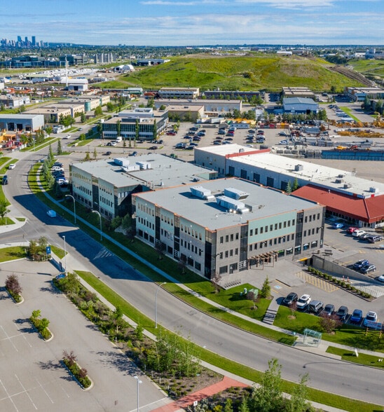 More Photos Of 11420 27th St SE, Calgary Medical For Sale