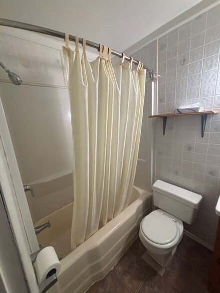 More Photos Of 8257 Turin Rd, Rome Hotel For Sale