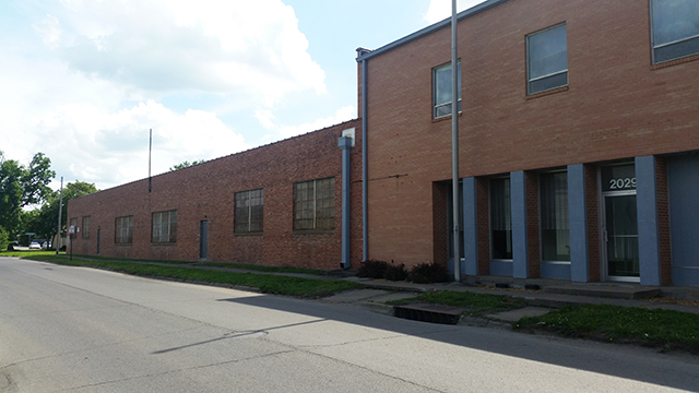 Primary Photo Of 2035 SW Western Ave, Topeka Warehouse For Lease