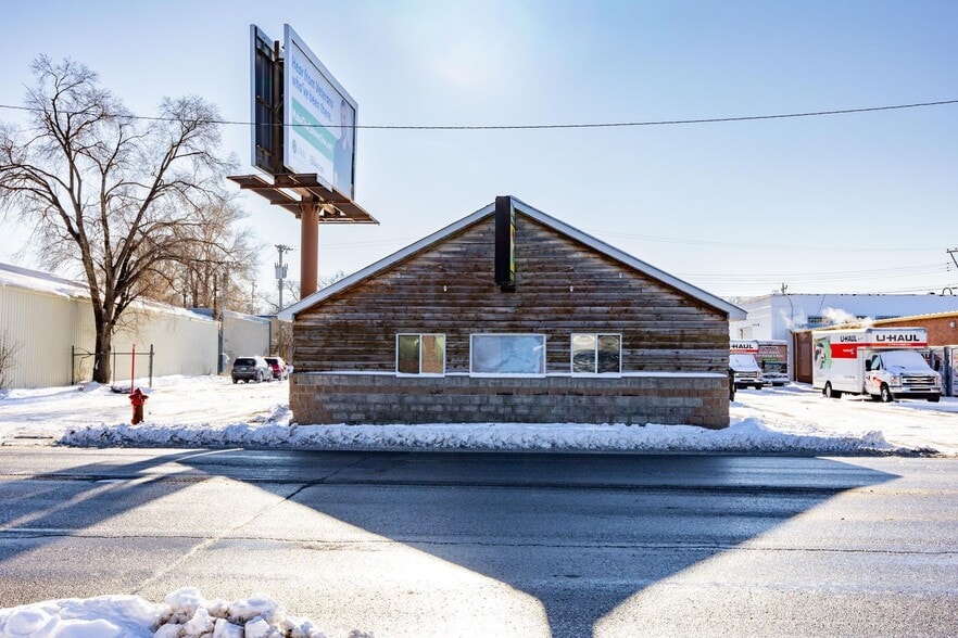 More Photos Of 1430 Main Ave, Fargo General Retail For Sale